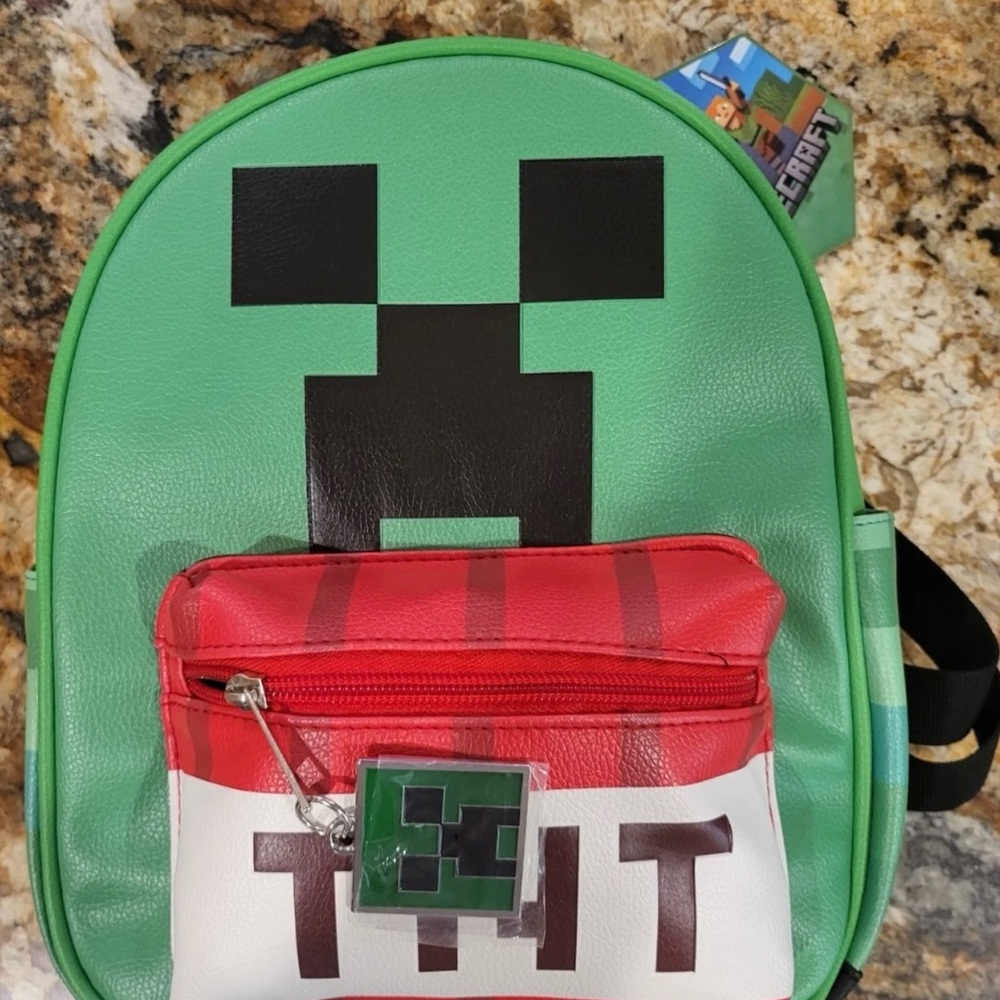 Creeper mini Backpack - Green and Red